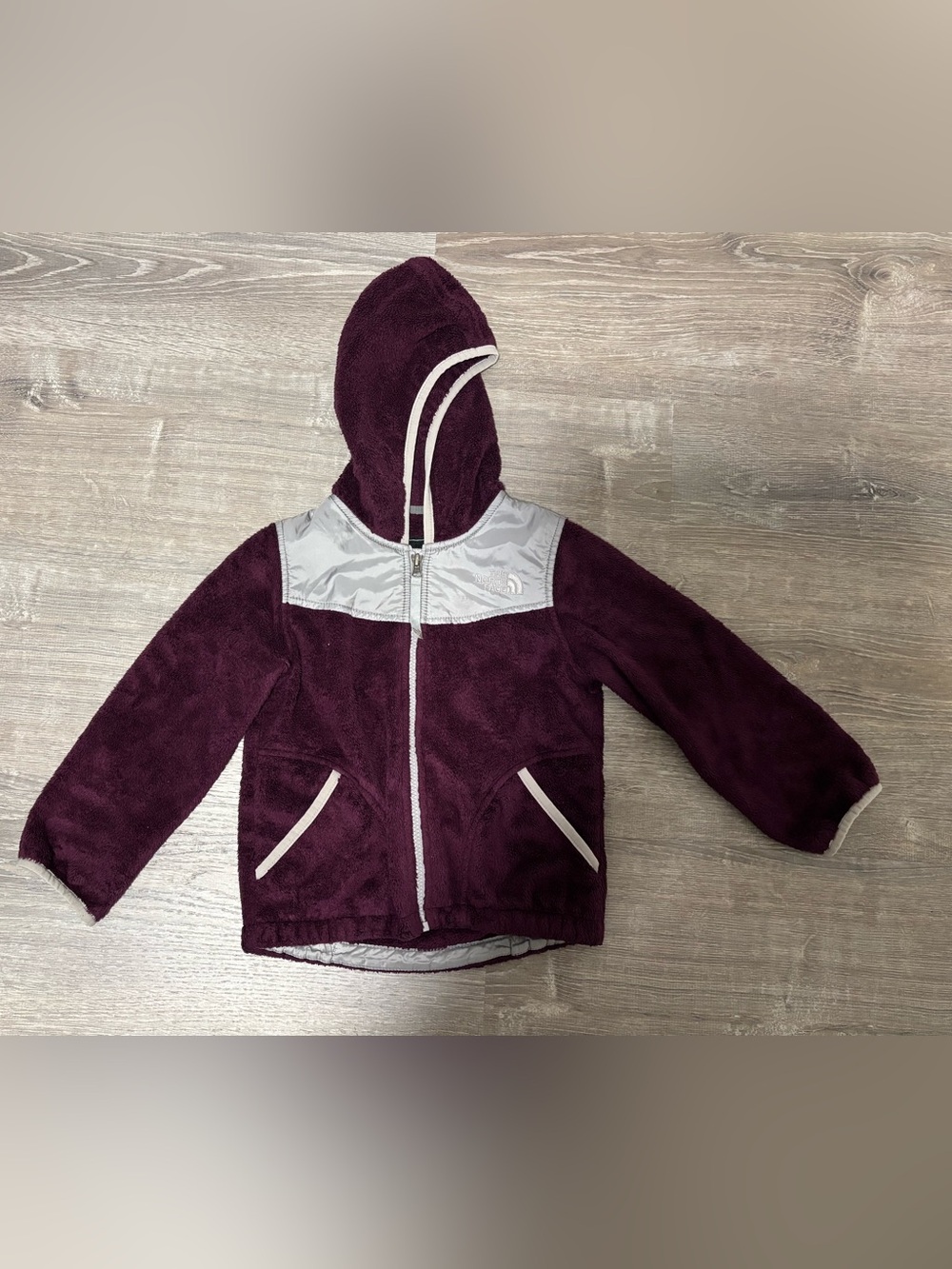 The North Face Girls XS Zip Up Jacket Purple And Gray